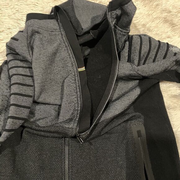 SMARTWOOL Intraknit Merino Full Zip Hoodie Black Women's Large EUC MSRP $240 - Picture 9 of 14